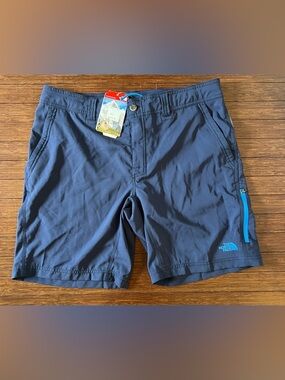 The North Face Swim Trunk Shorts Mens 36 9" Inseam Blue Adult Zip Pocket NWT